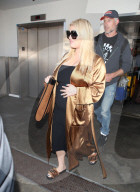 PEOPLE - Schwangere Jessica Simpson landet mit Mann Eric in Los Angeles