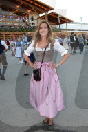 PEOPLE - Promis am Oktoberfest in München