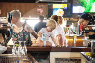 EXKLUSIV - Melanie Mueller feiert den Geburstag von Mia Rose im Bierkönig