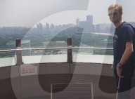 FEATURE - Blinder Abenteurer: James Laird reist mit einer 10'000 Euro teuren Spezialbrille um die ganze Welt