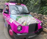 FEATURE - The Pink Torpedo: Taxifahrer hat seinen Wagen in einen fahrbare Kneipe umgebaut