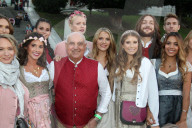 PEOPLE - Promis beim Angermaier Trachten Wiesnbummel