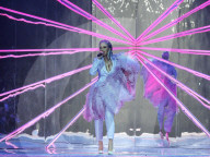 PEOPLE - Paris Fashion Week: Cardi B live an der Etam Show 