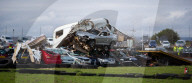 FEATURE - Crash Stunt in einen Wohnwagen