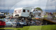 FEATURE - Crash Stunt in einen Wohnwagen