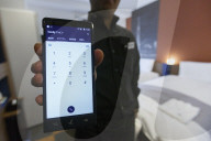 FEATURE - Roboterhotel in Tokio