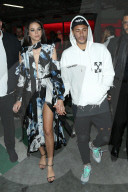 PEOPLE - Promis an der Paris Fashion Week