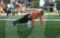 PEOPLE - Sportliche Promis halten sich fit