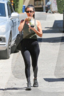 PEOPLE - Sportliche Promis halten sich fit