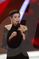 PEOPLE - Ella Endlich singt für Francine Jordi bei Carmen Nebel