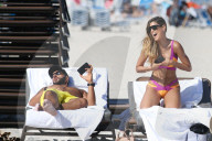 PEOPLE - Ariadna Gutierrez turtelt mit ihrem Cedric in Miami Beach