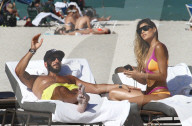 PEOPLE - Ariadna Gutierrez turtelt mit ihrem Cedric in Miami Beach