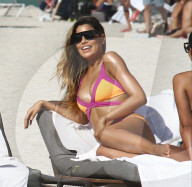 PEOPLE - Ariadna Gutierrez turtelt mit ihrem Cedric in Miami Beach