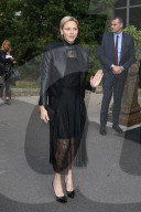 PEOPLE - Fürstin Charlene von Monaco besucht die Akris Modenschau in Paris