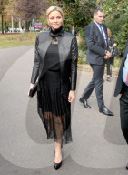 PEOPLE - Fürstin Charlene von Monaco besucht die Akris Modenschau in Paris