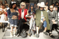 PEOPLE - Promis an der Fashion Week in Paris (weitere Bilder)