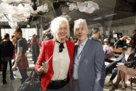 PEOPLE - Promis an der Fashion Week in Paris (weitere Bilder)