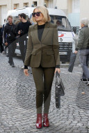 PEOPLE - Promis in Paris wÃ¤hrend der Fashion Week 