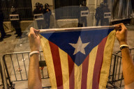 NEWS - Ausschreitungen bei Protesten in Barcelona