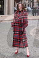PEOPLE - Promis bei der Miu Miu Modenschau in Paris