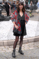 PEOPLE - Promis bei der Miu Miu Modenschau in Paris