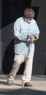 EXKLUSIV - Nick Nolte traurig auf Shoppingtour in Malibu