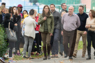 PEOPLE - Kate die Herzogin von Cambridge besucht die Sayers Croft Forest School