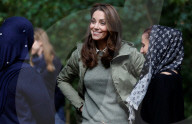 PEOPLE - Kate die Herzogin von Cambridge besucht die Sayers Croft Forest School