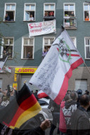 NEWS - Berlin: 'Wir für Deutschland' Marsch und 'Deutschland ist Brandstifter' Gegendemo