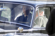 PEOPLE - Die Dreharbeiten zu The Crown laufen auf Hochtouren