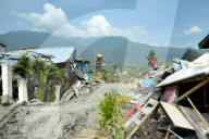 NEWS - Pure Zerstörung nach der Naturkatastrophe auf Sulawesi