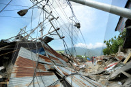 NEWS - Pure Zerstörung nach der Naturkatastrophe auf Sulawesi