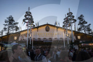 FEATURE - Oktoberfest in München
