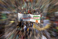 NEWS - Deutschland: Zehntausende protestieren am Hambacher Forst für Kohle-Ausstieg
