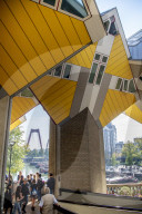 FEATURE - Würfelförmige Kubushäuser in Rotterdam