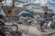 NEWS - Indonesien: VerwÃ¼stung nach Erdbeben und Tsunami auf Sulawesi (weitere Bilder)