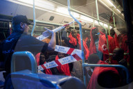 NEWS - Spanien: Gerettete Flüchtlinge in Malaga