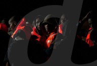 NEWS - Spanien: Gerettete Flüchtlinge in Malaga