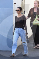 PEOPLE - Kourtney Kardashian verlässt die TV-Studios 