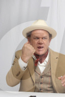 PORTRAIT - John C. Reilly