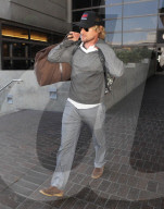 PEOPLE - Owen Wilson am Flughafen von LA