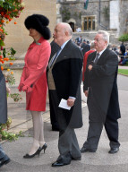 PEOPLE - Windige Hochzeitin Windsor: Erste Gäste auf dem Weg in die Kirche