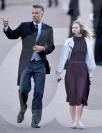 PEOPLE - Hochzeit in Windsor: Die Hüte fliegen durch die Strassen