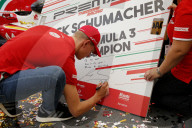 PEOPLE - Mick Schumacher freut sich über den Sieg der Meisterschaft bei der FIA Formel 3