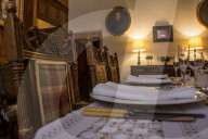 FEATURE - Vermieterportal Airbnb bietet Übernachtungen im Mittelalterschloss Old Rowallan Castle in der britischen Grafschaft Ayrshire an