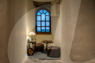 FEATURE - Vermieterportal Airbnb bietet Übernachtungen im Mittelalterschloss Old Rowallan Castle in der britischen Grafschaft Ayrshire an