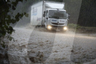NEWS - Frankreich: Überschwemmungen nach heftigen Regenfällen