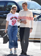 PEOPLE - Selma Blair mit ihrem Freund unterwegs in Los Angeles