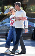 PEOPLE - Selma Blair mit ihrem Freund unterwegs in Los Angeles