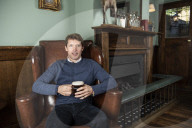 PORTRAIT - James Blunt in Pub in Chelsea